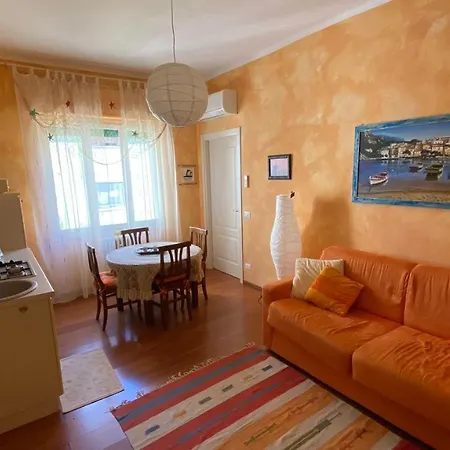 Apartment Casa Maurizio In Centro Di Diano Diano Marina